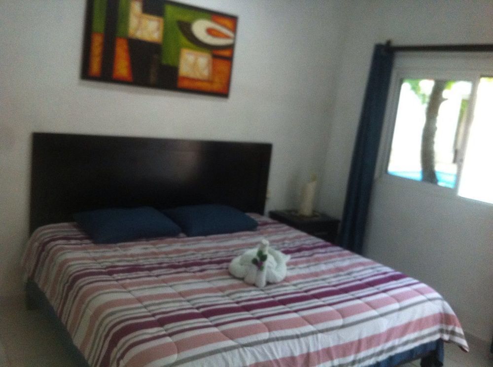 Hotel 41 Valladolid Валядолид Екстериор снимка