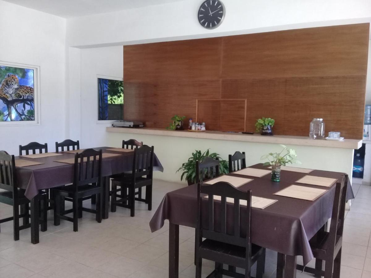Hotel 41 Valladolid Валядолид Екстериор снимка